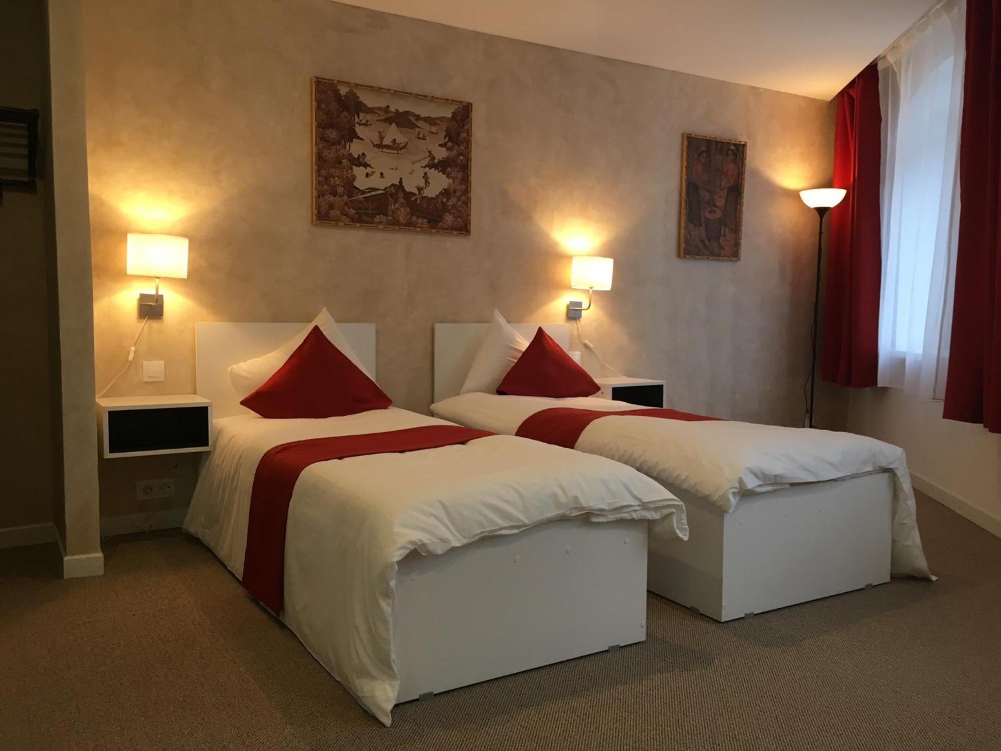 Csiki Hotel М'єркуря-Чук Екстер'єр фото