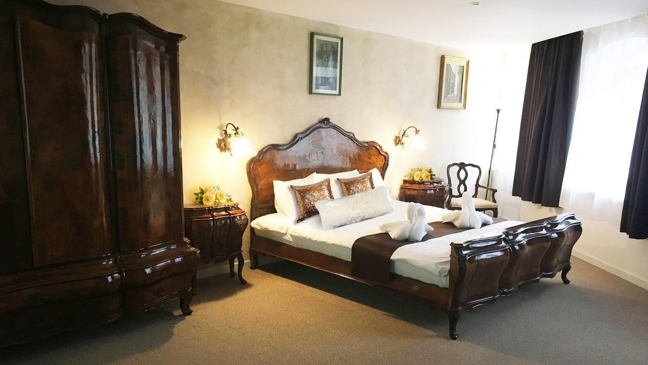Csiki Hotel М'єркуря-Чук Номер фото